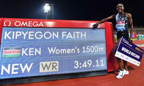 Faith Kipyegon 1500m WR Faith Kipyegon 1500m WR