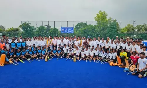 एस्ट्रोटर्फ हॉकी ग्राउंड