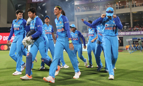 IND W vs AUS W T20 2nd Match: भारतीय महिला टीम ने सुपर ओवर में ऑस्ट्रेलिया को हराया